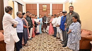 ‘অস্তিত্বহীন’ দলে তৃণমূলের ‘বিদ্রোহী’ এমপিরা