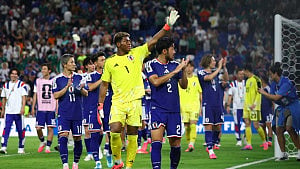 ‘ঠিক পথেই আছে জাপান’