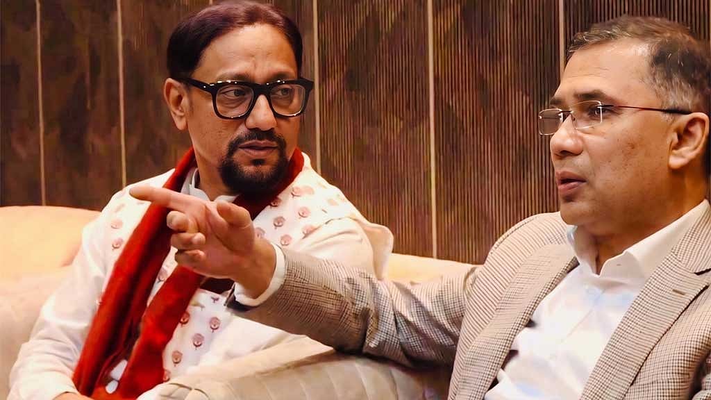 ‘মশা মারার কৌশল শিখতে ফ্লোরিডা নয়, সন্ধ্যার পর দেশের যেকোনো ডোবার পাশে ১০ মিনিট দাঁড়ালেই যথেষ্ট।’ চসিক মেয়রের বিদেশ সফরের ফাইলে প্রধানমন্ত্রী এমন মন্তব্য করেছেন। ফাইল ছবি