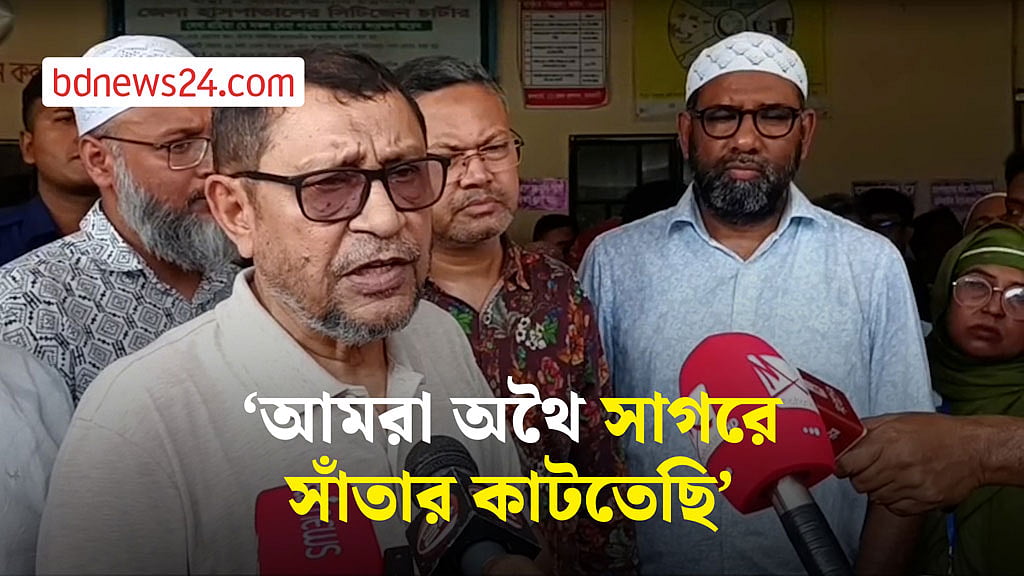 ১৭ বছরের জঞ্জাল তো একসঙ্গে শেষ করতে পারব না: স্বাস্থ্যমন্ত্রী