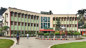 ফল বিপর্যয়: কুমিল্লার ১৩ কলেজের পাঠদান সাময়িক স্থগিত