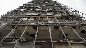 Tehran hospital, state TV building hit in strikes