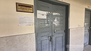 টুঙ্গিপাড়া হাসপাতাল: ২১ পদে ৫ চিকিৎসক, তারাও অনিয়মিত