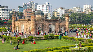 ছুটির দিনে লালবাগ কেল্লায়