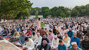 জেলায় জেলায় ঈদ জামাত, শান্তি ও সমৃদ্ধি কামনা