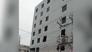 নওগাঁয় আওয়ামী লীগ কার্যালয়ে বাজল ৭ মার্চের ভাষণ