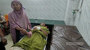 মেয়েকে উত্ত্যক্তের প্রতিবাদ, হাত ভেঙে দেওয়া হল বাবার