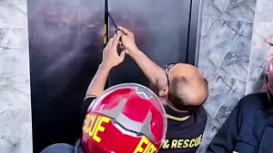 নেত্রকোণা সদর হাসপাতালে লিফটে আটকা পড়া ৬ জনকে উদ্ধার