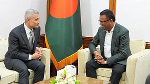 Dhaka, Washington explore expanding ties