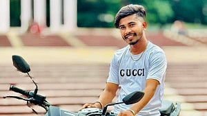 শহীদ মিনার এলাকায় কলেজছাত্র হত্যা: অস্ত্রসহ গ্রেপ্তার সালাউদ্দিন ৪ দিন রিমান্ডে