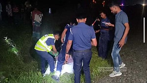 Train accident in Tangail kills 5