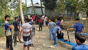 টাঙ্গাইলে কবরস্থানের জমি নিয়ে সংঘর্ষে কলেজ ছাত্র নিহত