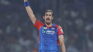 সমালোচকদের একহাত নিয়ে চোট সমস্যার কথা বললেন স্টার্ক