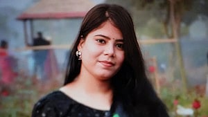 Case filed over woman’s death in Uttara snatching