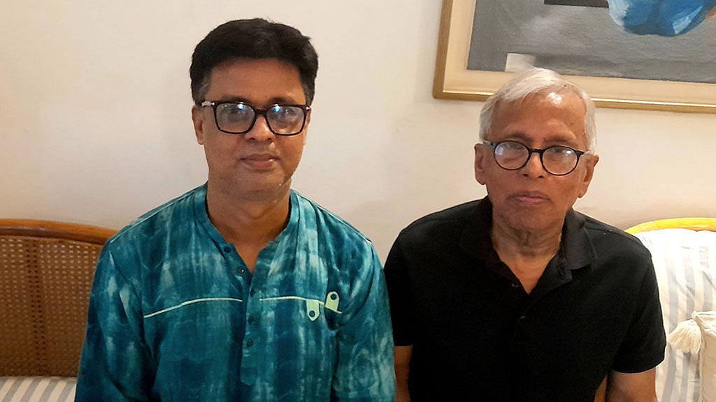 লেখকের সঙ্গে আলমগীর কবীর
