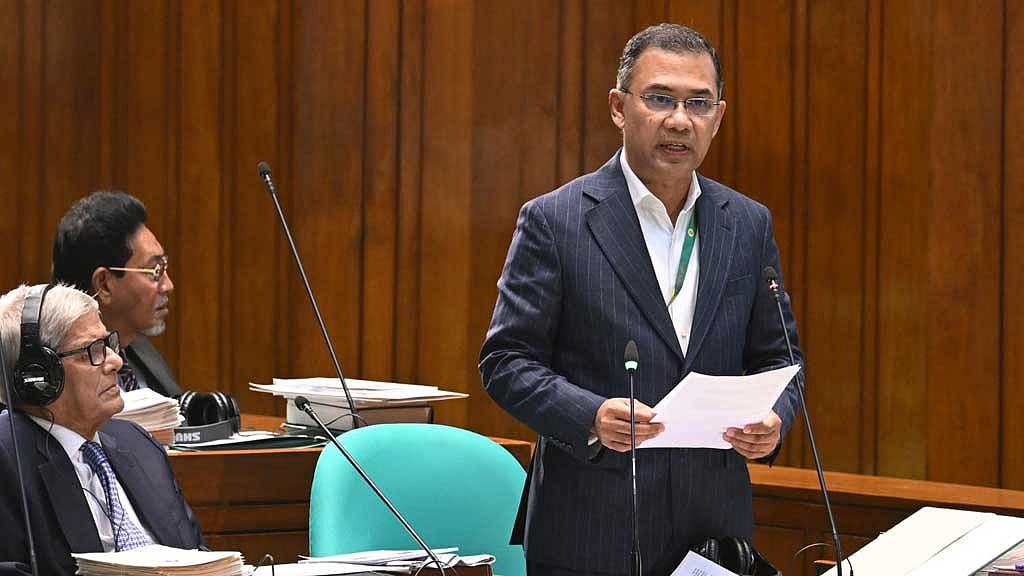 Opposition walks out during president's speech