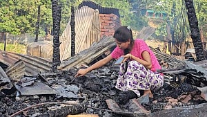 বান্দরবানে অগ্নিকাণ্ডে পুড়ল ৭০ দোকান ও বসতঘর