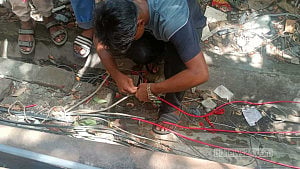 বাংলা একাডেমিতে বিদ্যুতের তার চুরি