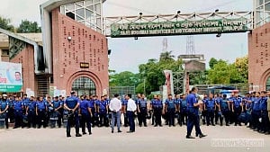 31 HSTU students expelled after hall clashes