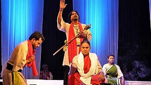 ‘দমের মাদার’ এর ৮০তম প্রদর্শনী ঘিরে তিন দিনের নাট্যোৎসব