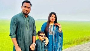 কিশোরগঞ্জে সড়কে ঝরল স্বামী-স্ত্রী ও সন্তানের প্রাণ