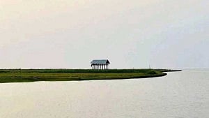 150 tourists stranded on Meghna sandbar