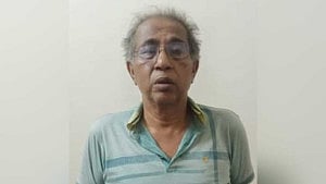Foreign ministry ex-DG held at Patgram border
