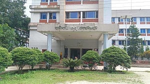 Drug suspect snatched from police custody