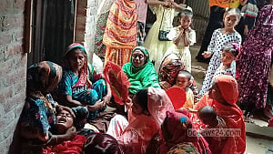 7 hawkers killed in Tangail crash from same village