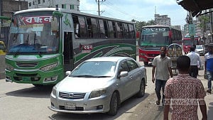 ঢাকা-নারায়ণগঞ্জ পথে বাস ভাড়া বাড়ানোয় যাত্রীদের ক্ষোভ
