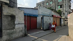 নারায়ণগঞ্জে ‘কাউন্সিলরের’ ২ বাড়িতেই ৩১৮ ভোটার, অস্বাভাবিক বলছে ইসি