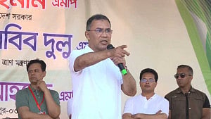 People will foil plots against progress: PM