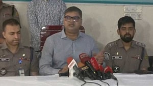 3 held over Tk 250,000 robbery at Baridhara church
