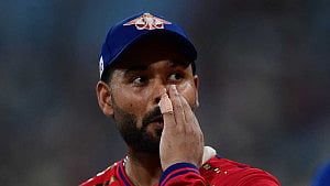 Pant quits Lucknow captaincy after bottom place