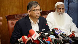 Salahuddin downplays West Bengal fence remarks
