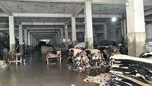 চামড়ার অপেক্ষায় সাভার ট্যানারি পল্লী, লক্ষ্য ৬৫ লাখ পিস