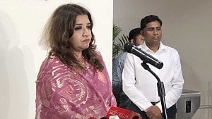 পশ্চিমবঙ্গ সরকারে যেই থাকুক, ঢাকার বিষয়গুলো ‘রয়েই যায়’: শামা ওবায়েদ