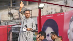 ছবিতে নয়া পল্টনের শ্রমিক সমাবেশ