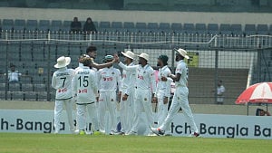 Tigers set target of 268 for Pakistan