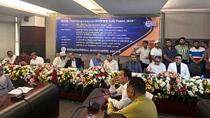 ছাদে সোলার প্যানেল না বসালে হোল্ডিং ট্যাক্স বাড়াতে চান টুকু