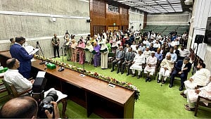 সংরক্ষিত নারী আসনের ৪৯ এমপির শপথ