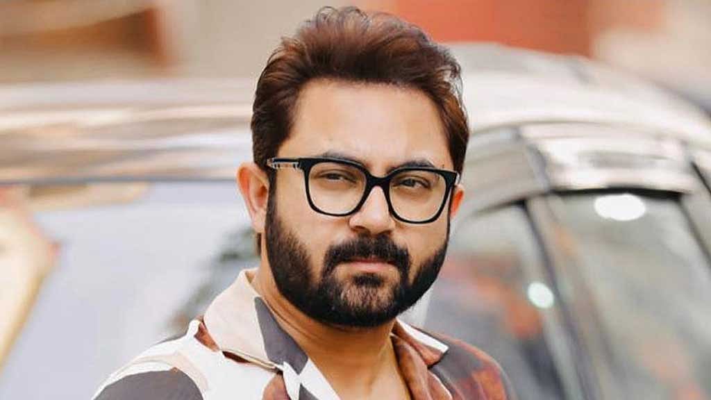 অভিনেতা সোহম চক্রবর্তী