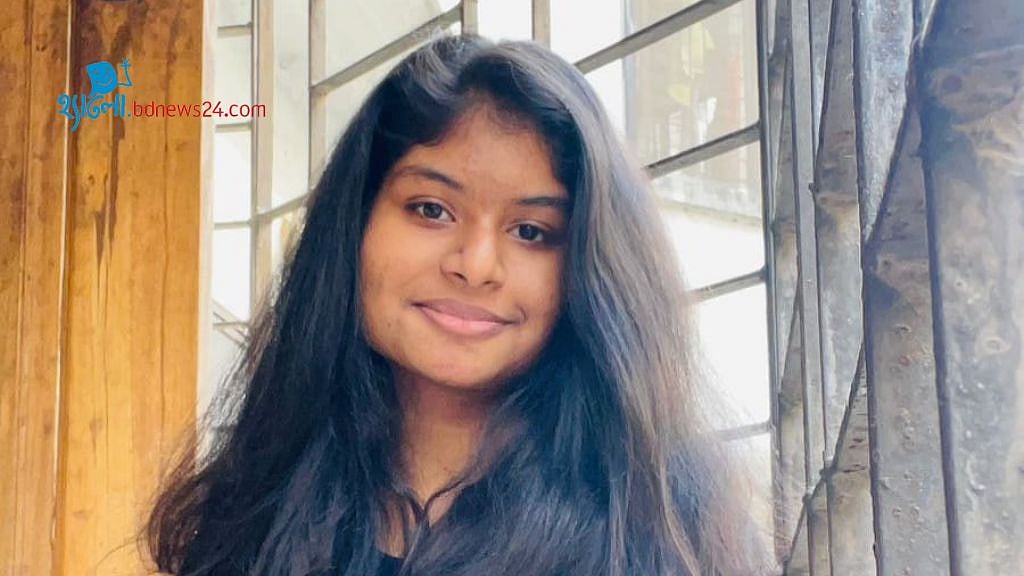 আনিকা রহমান মৌ