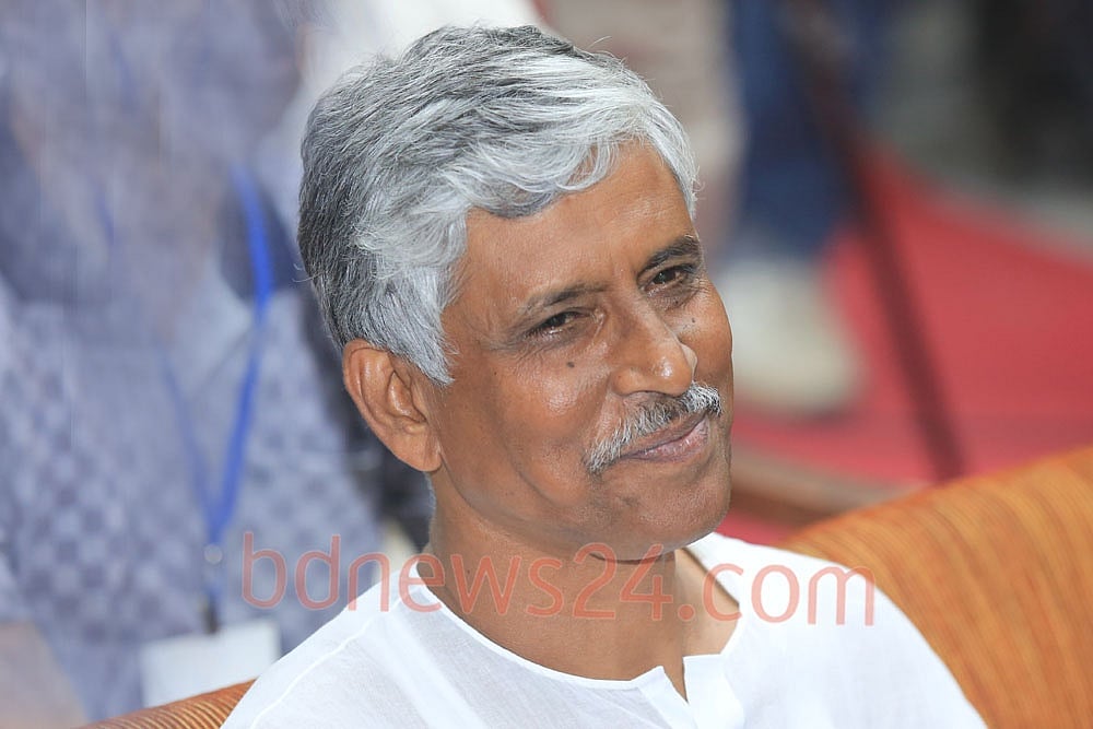 ২০১৩ সালে হারের জন্য জাহাঙ্গীর আলমকে দুষে আসছেন আজমত উল্লা খানের সমর্থকরা ফাইল ছবি ২০১৩ সালে হারের জন্য জাহাঙ্গীর আলমকে দুষে আসছেন আজমত উল্লা খানের সমর্থকরা ফাইল ছবি