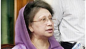 Khaleda visits Press Club