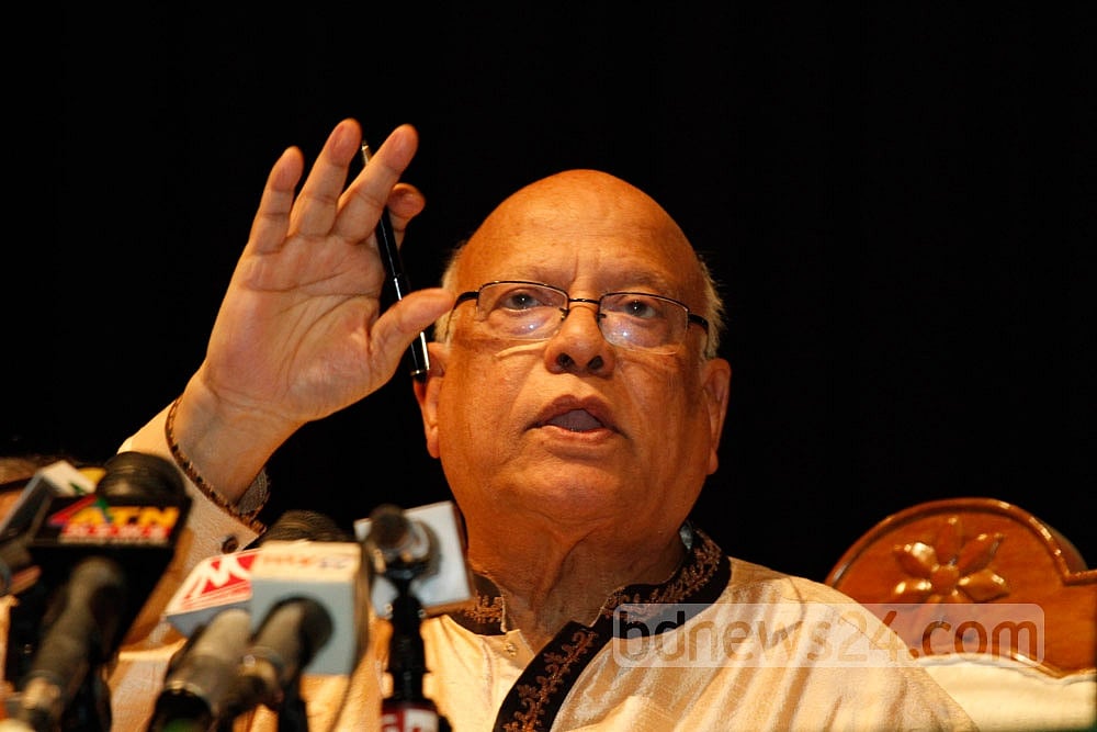 আবুল মাল আবদুল মুহিত অর্থমন্ত্রী থাকাকালে ১০ বছরে রাজস্বের লক্ষ্য ৭৯ হাজার কোটি টাকা থেকে ৩ লাখ ৩৯ হাজার কোটিতে নিয়ে গিয়েছিলেন। পরে তা বেড়েছে সেই ধারাবাহিকতায়