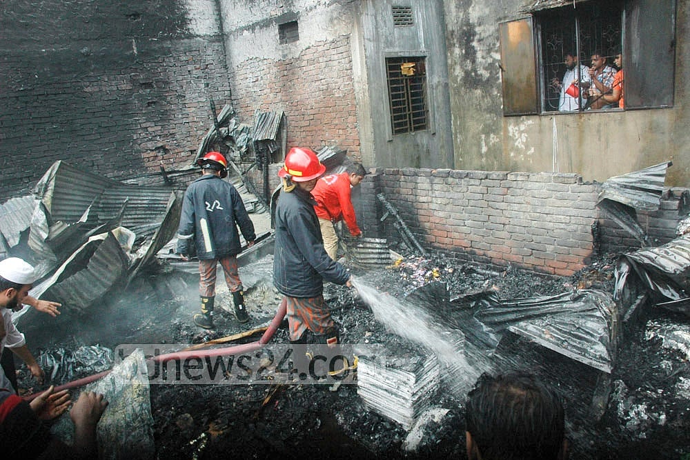 Fire at Dhaka factory