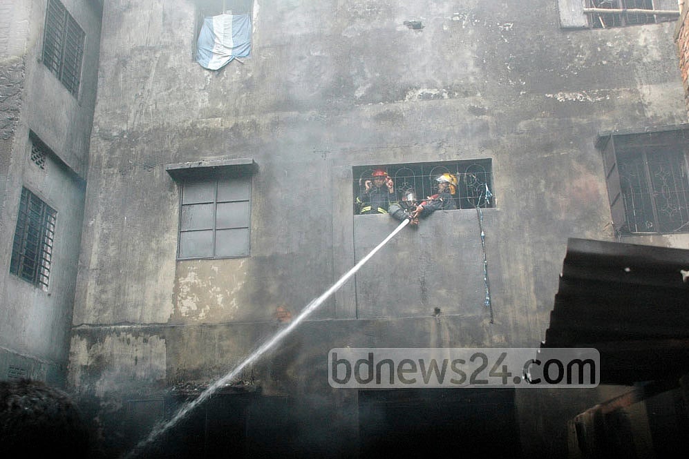 Fire at Dhaka factory