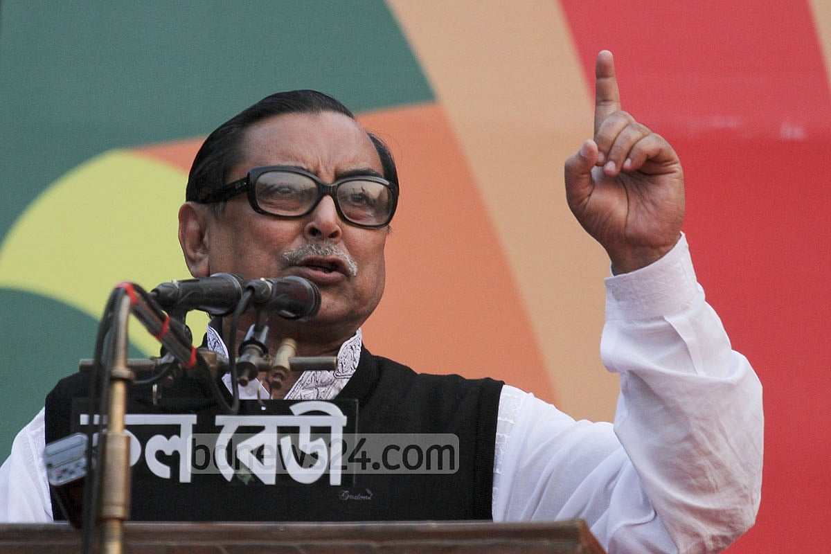 File Photo: Civil Aviation and Tourism Minister Rashed Khan Menon speaks at a rally in Dhaka. Photo: tanvir ahammed/ bdnews24.com 