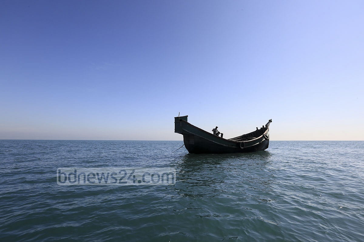সাগরে মাছ ধরা ৬৫ দিনের জন্য বন্ধ হল